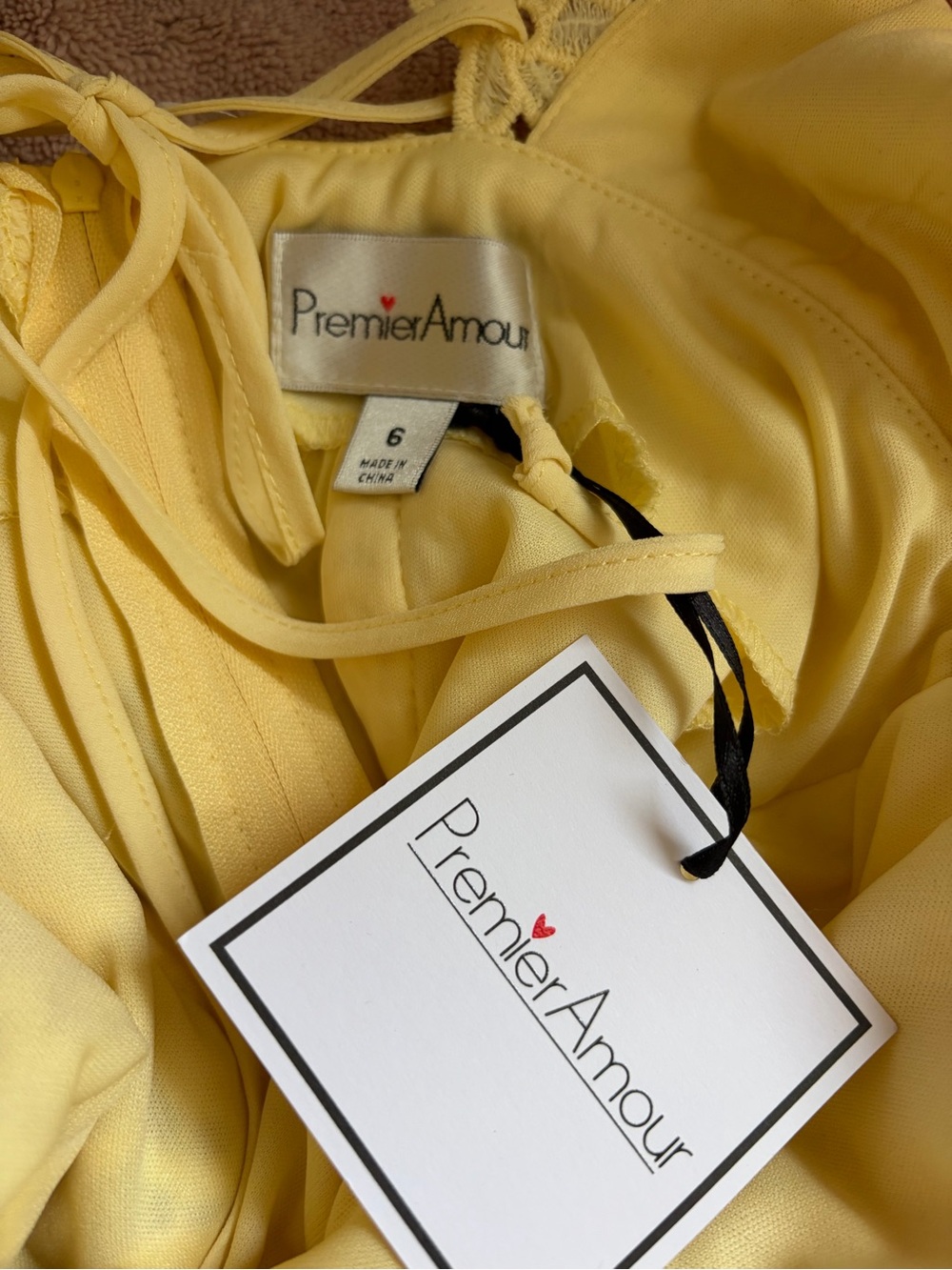 Premier Amour Sleeveless Yellow Lace Midi Dress with V-Neck summer floral - Picture 6 of 6